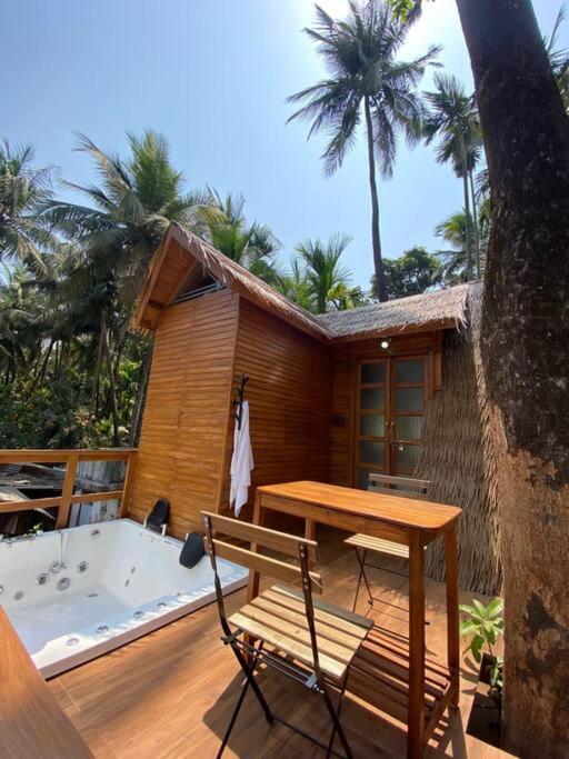 Mangifera Treehouse-Elixir Beach Farm-Jacuzzi-Cozy Villa Alībāg Eksteriør bilde